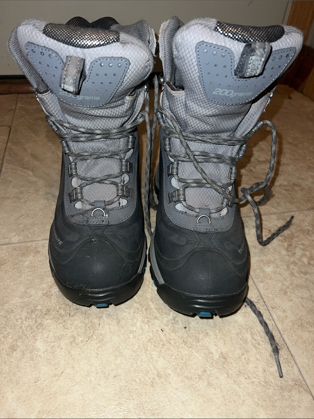 Columbia Women's Gray and Black Winter Boots Size 10